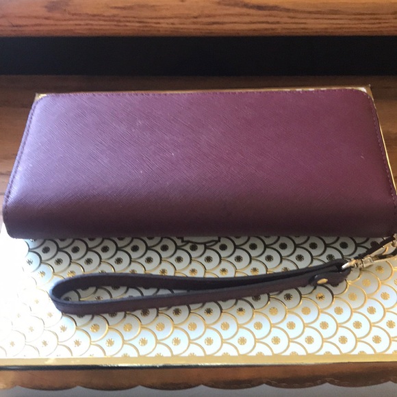 Michael Kors Leather Wristlet Wallet - Picture 3 of 6